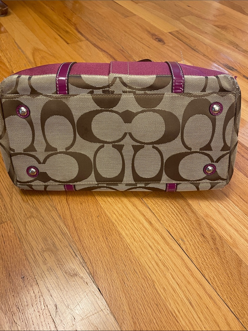 Vintage Coach Monogram Signature C Shoulder Bag. Magenta Pink /Tan. - Picture 7 of 16